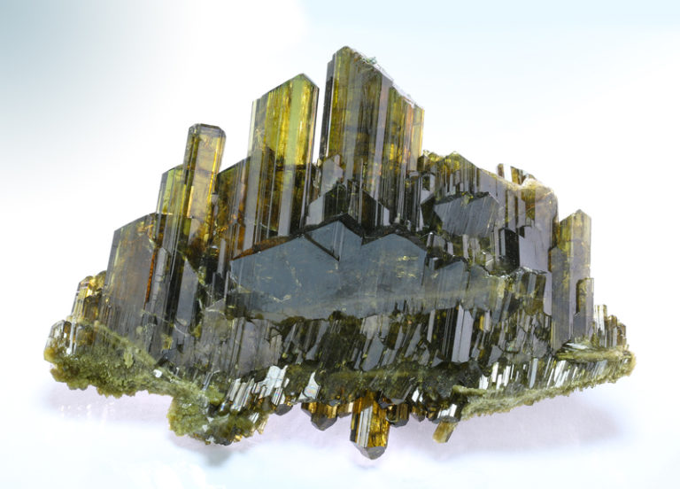 Đá Epidote là gì? Bạn biết gì về đá Epidote?